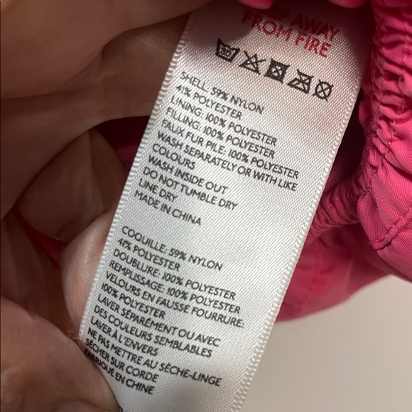 Urban Outfitters Puffer Jacket in Pink and Orange Size Small Petite PTP 27” EUC - Picture 6 of 8